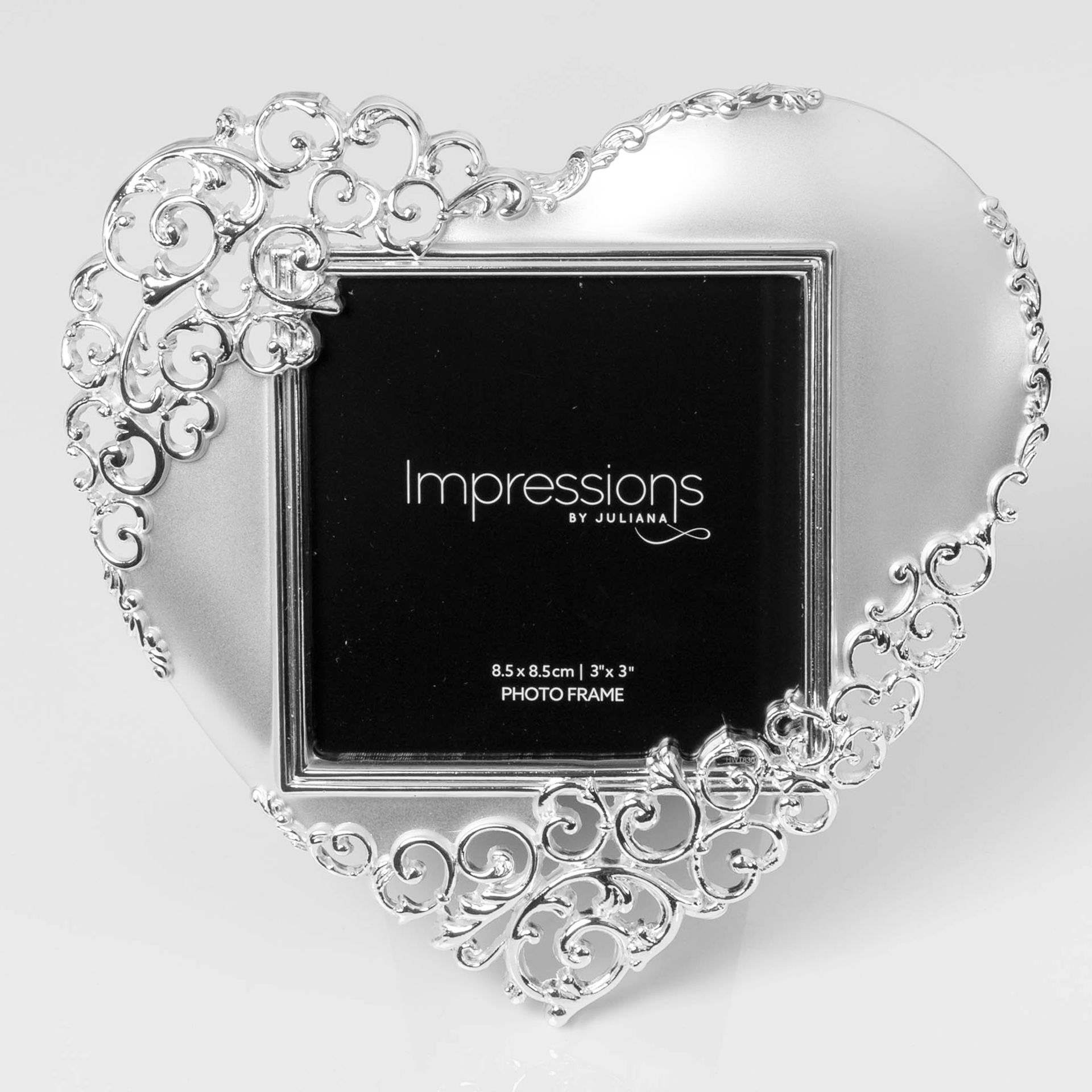 RAMKA NA ZDJĘCIE w kształcie serca, srebrna, z dekoracyjnym wzorem, nowoczesna