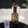 SZKLANA KARAFKA w kształcie butelki, ciemno brązowy wzór, nowoczesny, piękna