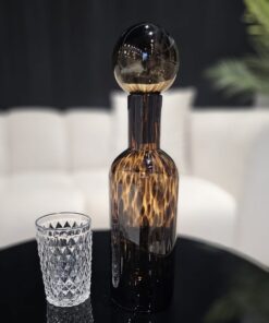 SZKLANA KARAFKA w kształcie butelki, ciemno brązowy wzór, nowoczesny, piękna