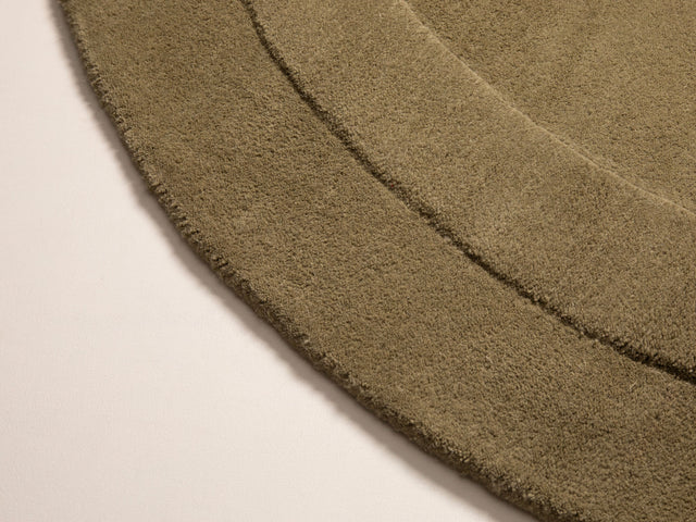 DYWAN Cloria z naturalnej wełny, nowoczesny, designerski kształt, kolor khaki, nowoczesny DYWAN Cloria z naturalnej wełny, nowoczesny, designerski kształt, kolor khaki, nowoczesny