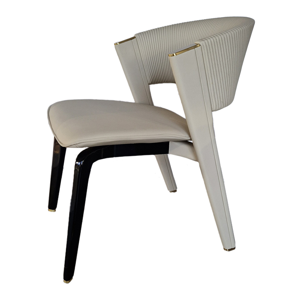 KRZESŁO z beżowej ekoskóry, czarne nogi, złote detale, nowoczesny, designerski styl
