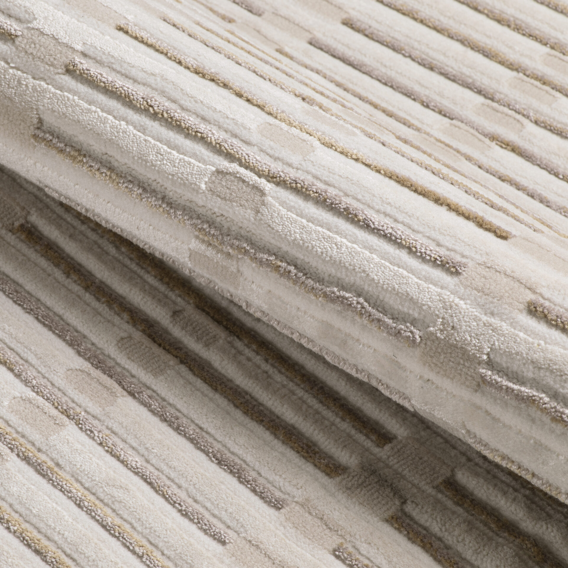 DYWAN Imperial Beige Shutter nowoczesny, geometryczny, beżowy, designerski styl, z wiskozy i akrylu, ekskluzywny