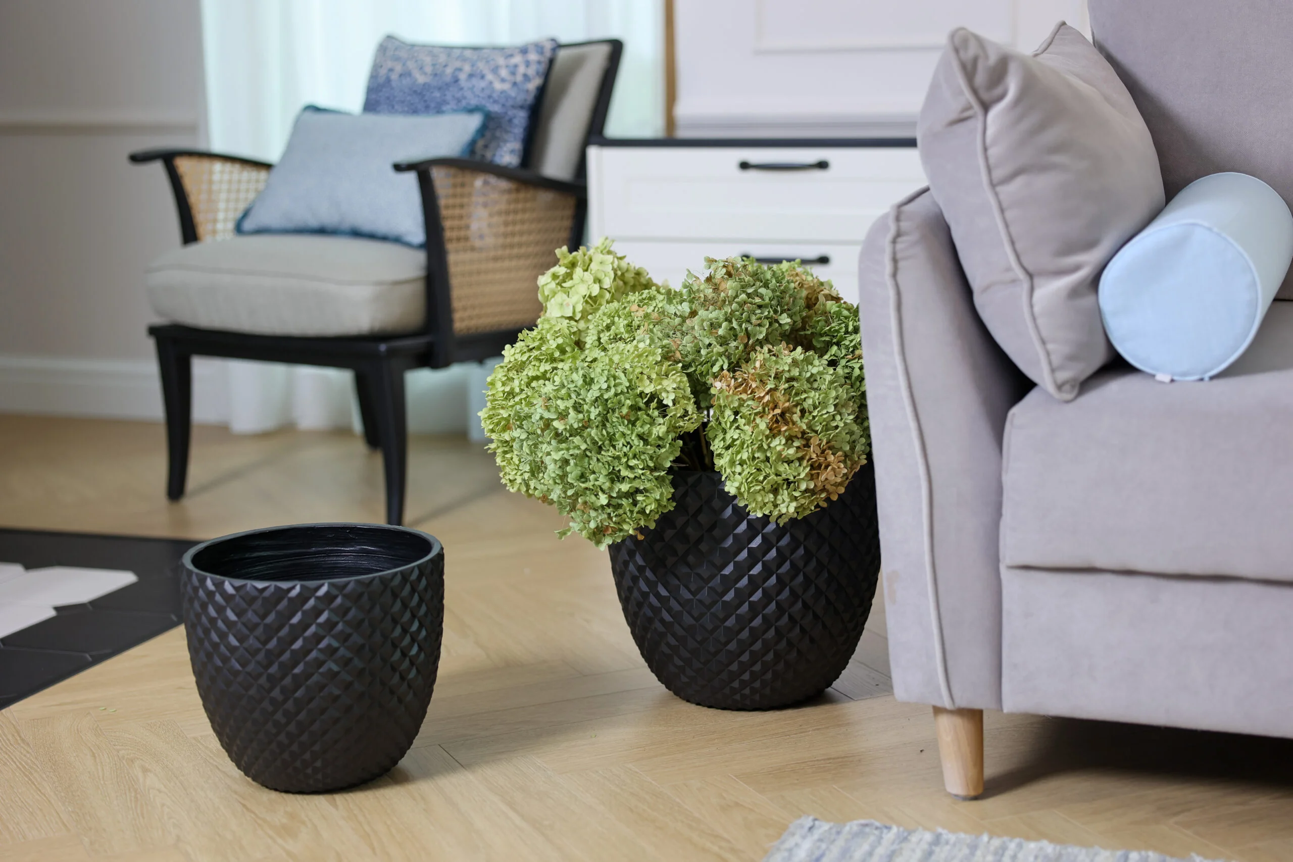 ZESTAW 3 DONIC z włókna szklanego, mrozoodporne, czarne, geometryczny, trójwymiarowy wzór, nowoczesny styl, najwyższa jakość ZESTAW 3 DONIC z włókna szklanego, mrozoodporne, czarne, geometryczny, trójwymiarowy wzór, nowoczesny styl, najwyższa jakość