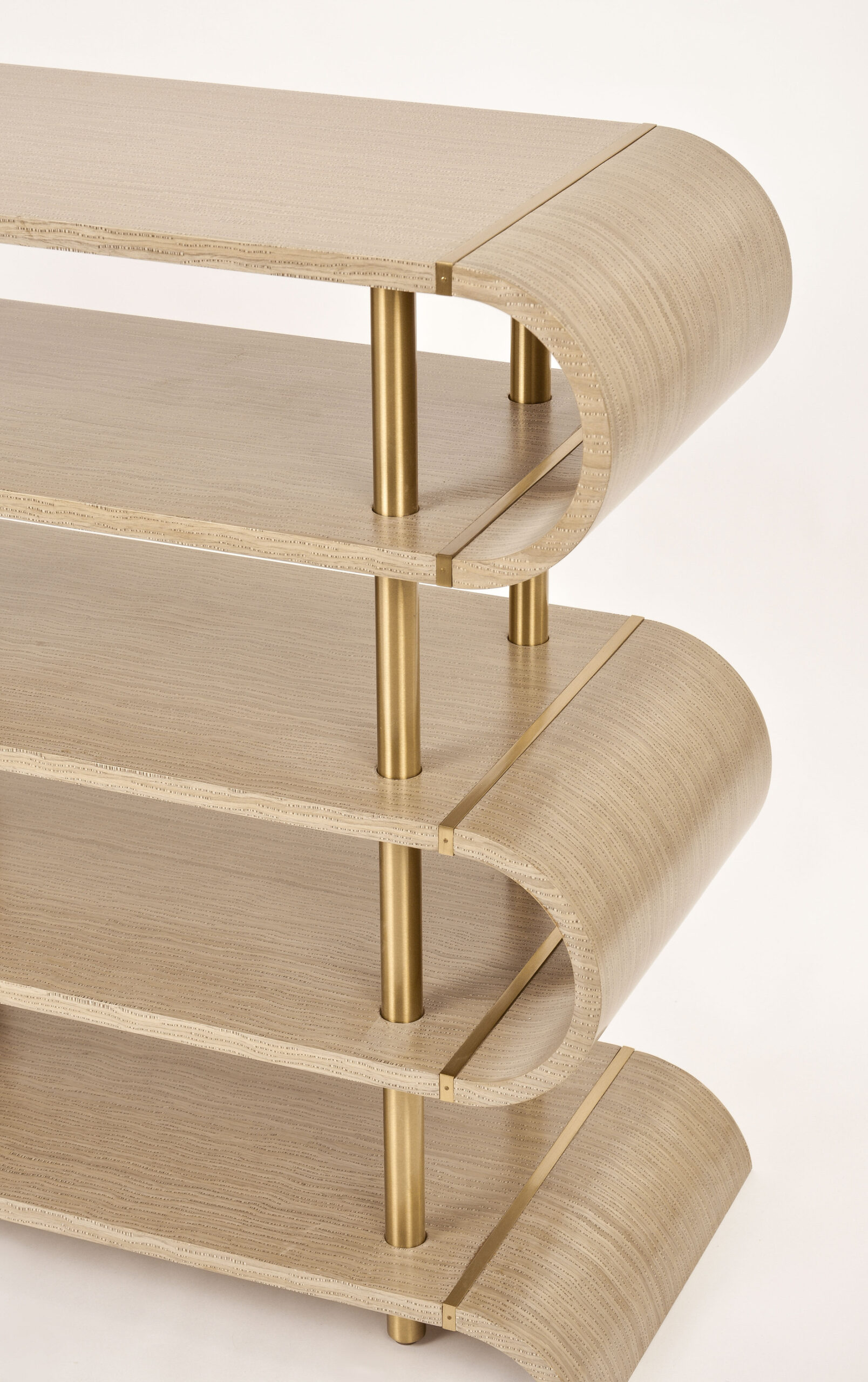 KONSOLA o designerskim, sinusoidalnym kształcie, szara ze złotymi nogami, nowoczesny styl, premium