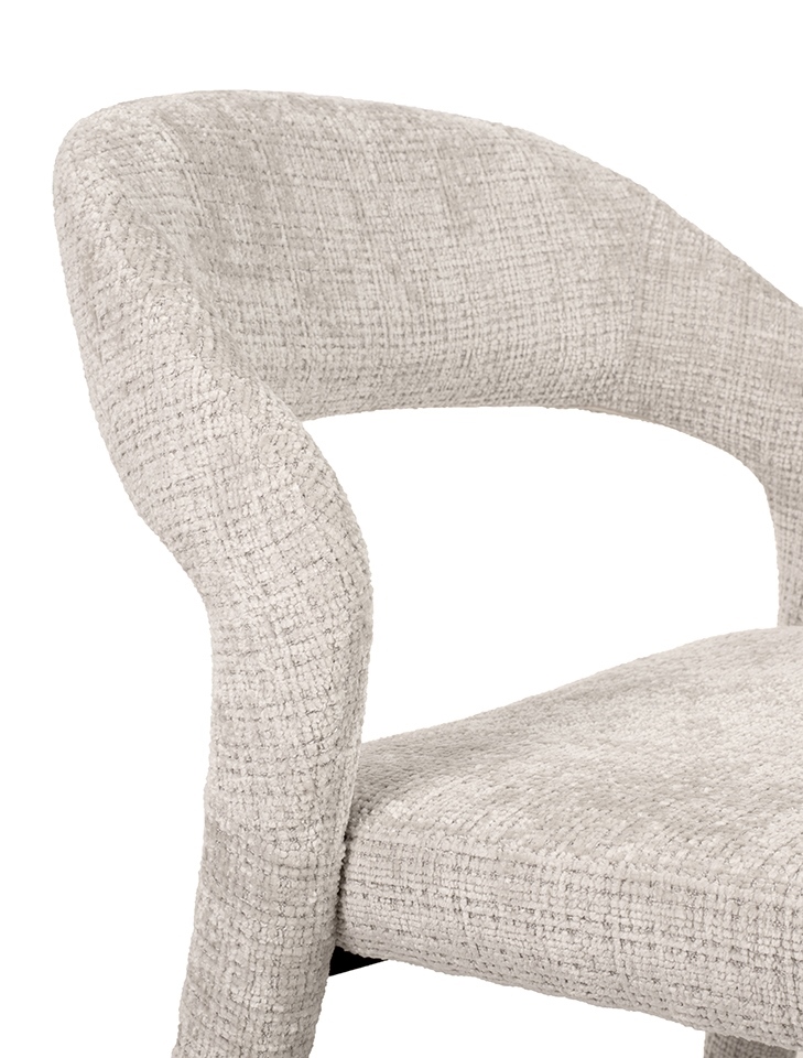 KRZESŁO Kos w beżowej tkaninie, delikatne, miękkie linie oparcia, smukłe nogi, nowoczesny styl, do salonu KRZESŁO Kos w beżowej tkaninie, delikatne, miękkie linie oparcia, smukłe nogi, nowoczesny styl, do salonu