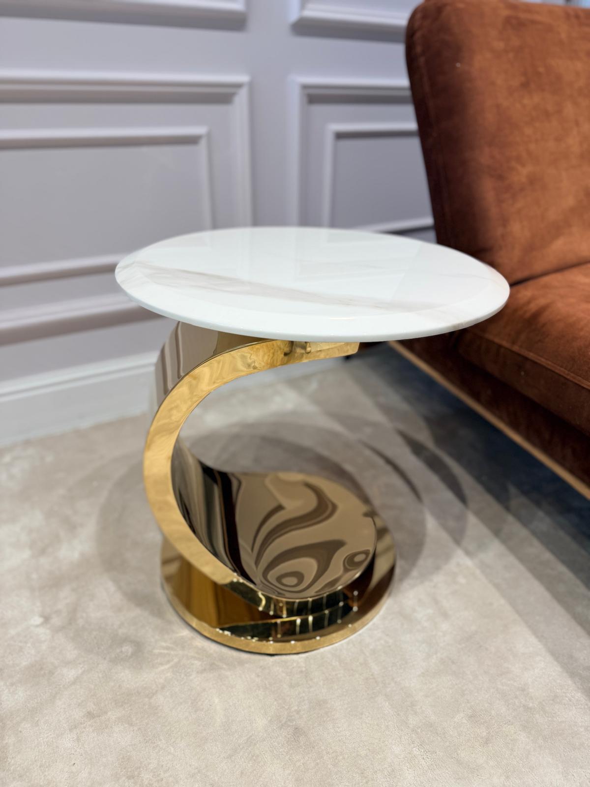 STOLIK POMOCNICZY na złotej designerskiej nodze, okrągły, biały blat, nowoczesny styl glamour, piękny