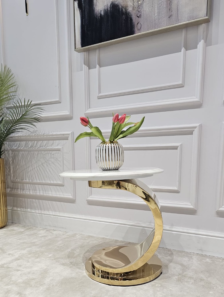 STOLIK POMOCNICZY na złotej designerskiej nodze, okrągły, biały blat, nowoczesny styl glamour, premium