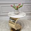 STOLIK POMOCNICZY na złotej designerskiej nodze, okrągły, biały blat ze spieku kamiennego, nowoczesny styl glamour, piękny