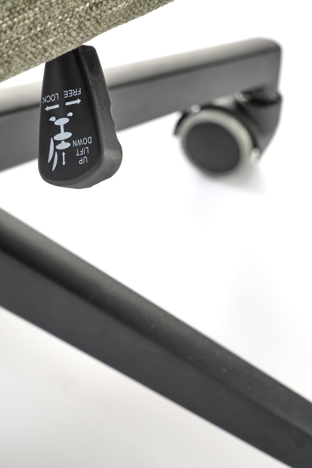 KRZESŁO BIUROWE Adriano z podłokietnikami, oliwkowa tapicerka, obrotowe, nowoczesny styl, wyrafinowane