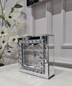 ZEGAR STOJĄCY kwadratowy, szklane wykończenie, ozdobna kryształowa ramka, nowoczesny glamour