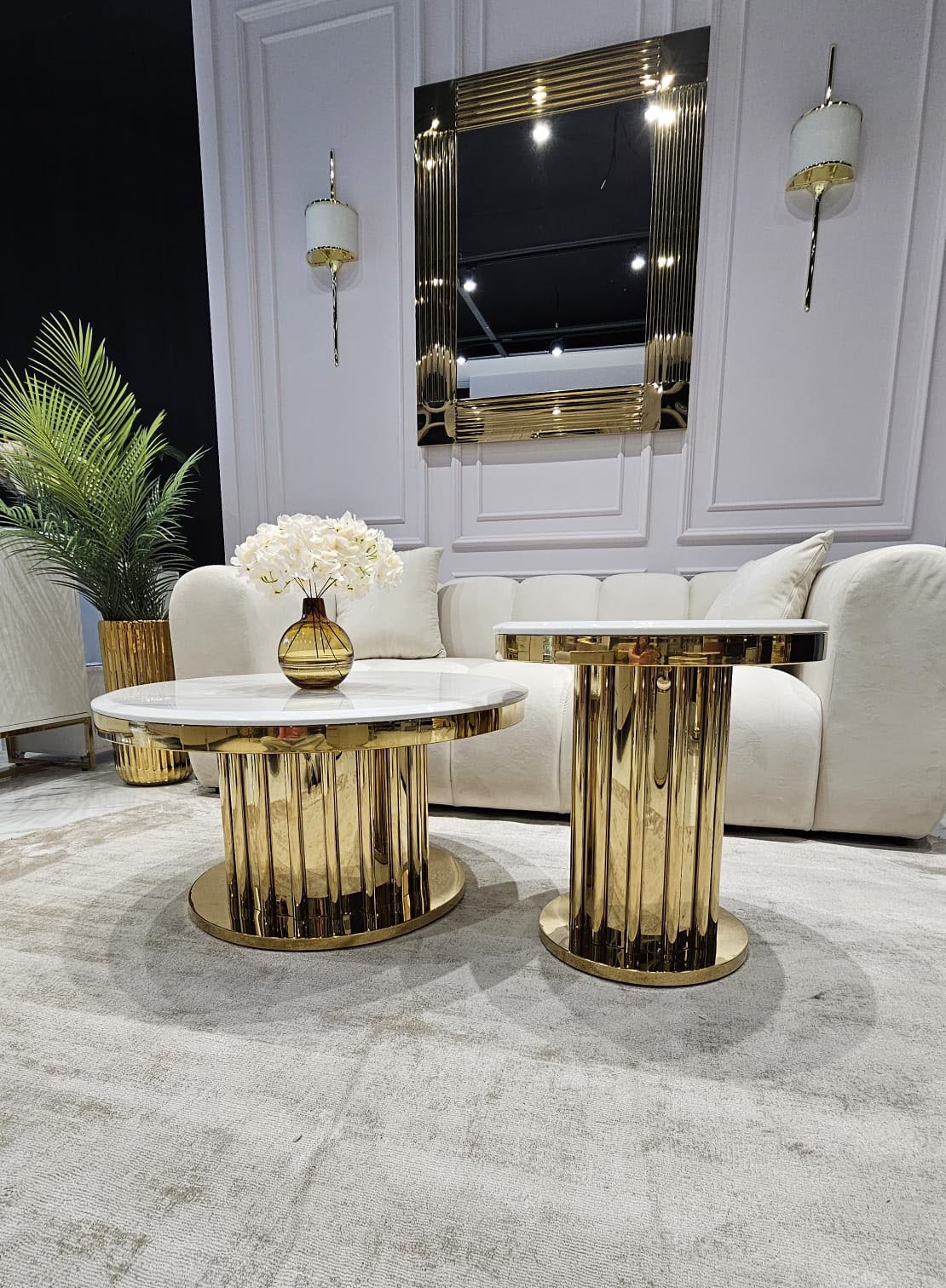 ZESTAW STOLIKÓW z rurek Riviera 2w1 złota, designerska podstawa, biały blat z konglomeratu, nowoczesny styl złoty stylowy piękny
