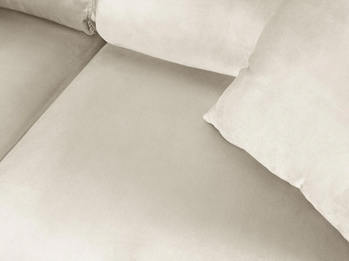 NAROŻNIK 5-osobowy Kyoto na metalowych nogach, aksamitna beżowa tapicerka, nowoczesny styl, na zamówienie NAROŻNIK 5-osobowy Kyoto na metalowych nogach, aksamitna beżowa tapicerka, nowoczesny styl, na zamówienie