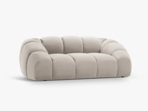 SOFA 2-osobowa Diana o zaoblonych kształtach, pionowe przeszycia, beżowa tkanina, designerski styl, piękna