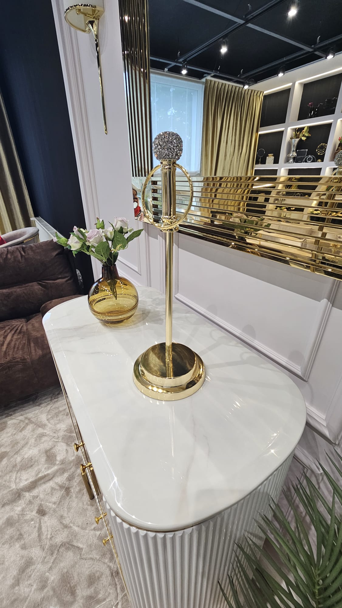 STOJAK NA RĘCZNIK PAPIEROWY złoty, z kryształową kulą, styl glamour, wyrafinowany