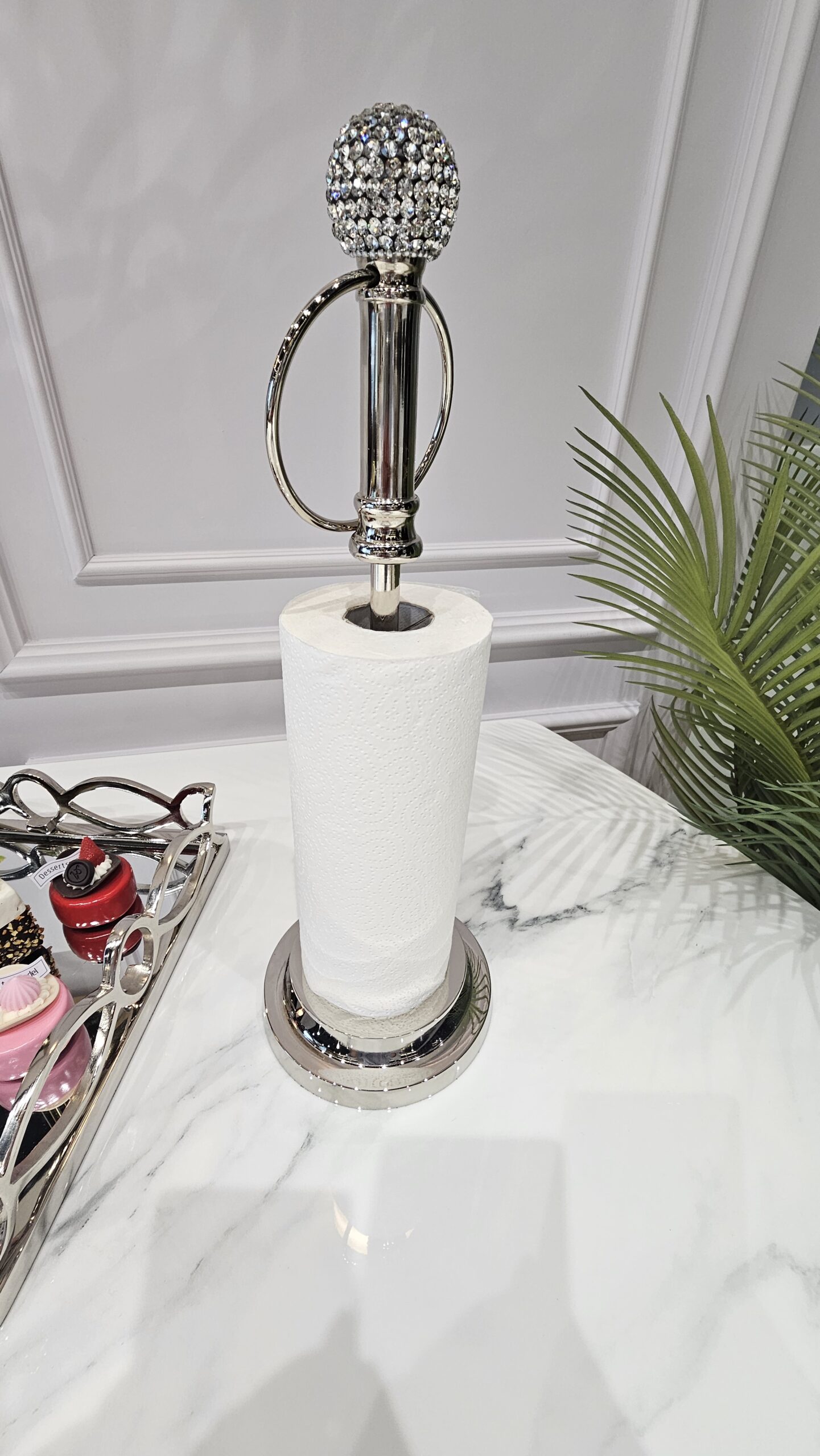 STOJAK NA RĘCZNIK PAPIEROWY srebrny, z kryształową kulą, styl glamour, ekskluzywny, wyrafinowany