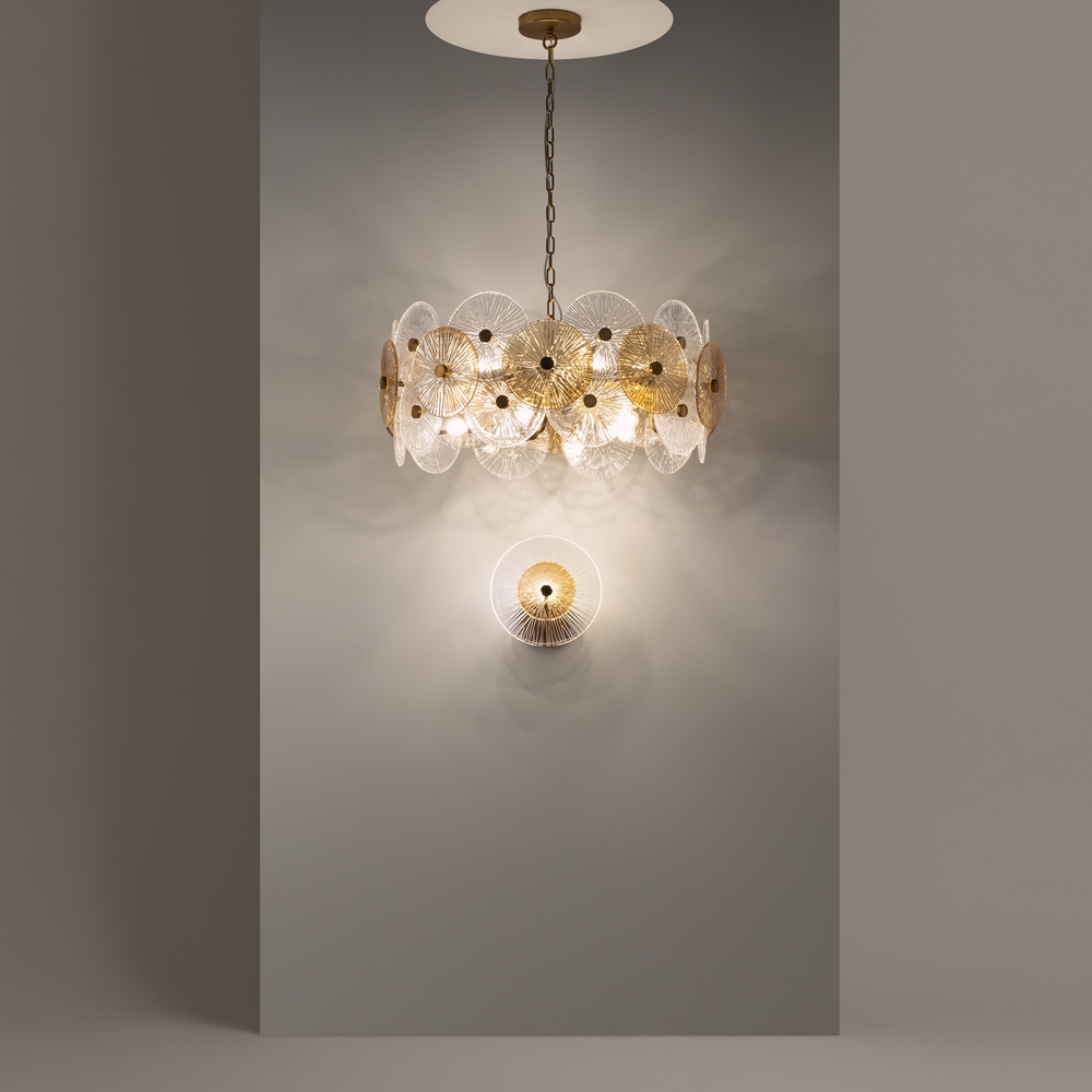 KINKIET Aster na złotej, metalowej oprawie, szklane koło z dekoracyjnymi żłobieniami, nowoczesny styl, wyjątkowy KINKIET Aster na złotej, metalowej oprawie, szklane koło z dekoracyjnymi żłobieniami, nowoczesny styl, wyjątkowy