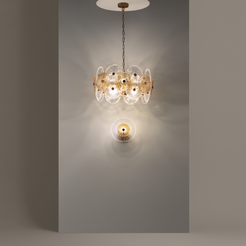 LAMPA WISZĄCA Aster na złotej, metalowej oprawie, klosz ze szklanych kół z dekoracyjnymi żłobieniami, nowoczesny styl, wyjątkowa LAMPA WISZĄCA Aster na złotej, metalowej oprawie, klosz ze szklanych kół z dekoracyjnymi żłobieniami, nowoczesny styl, wyjątkowa