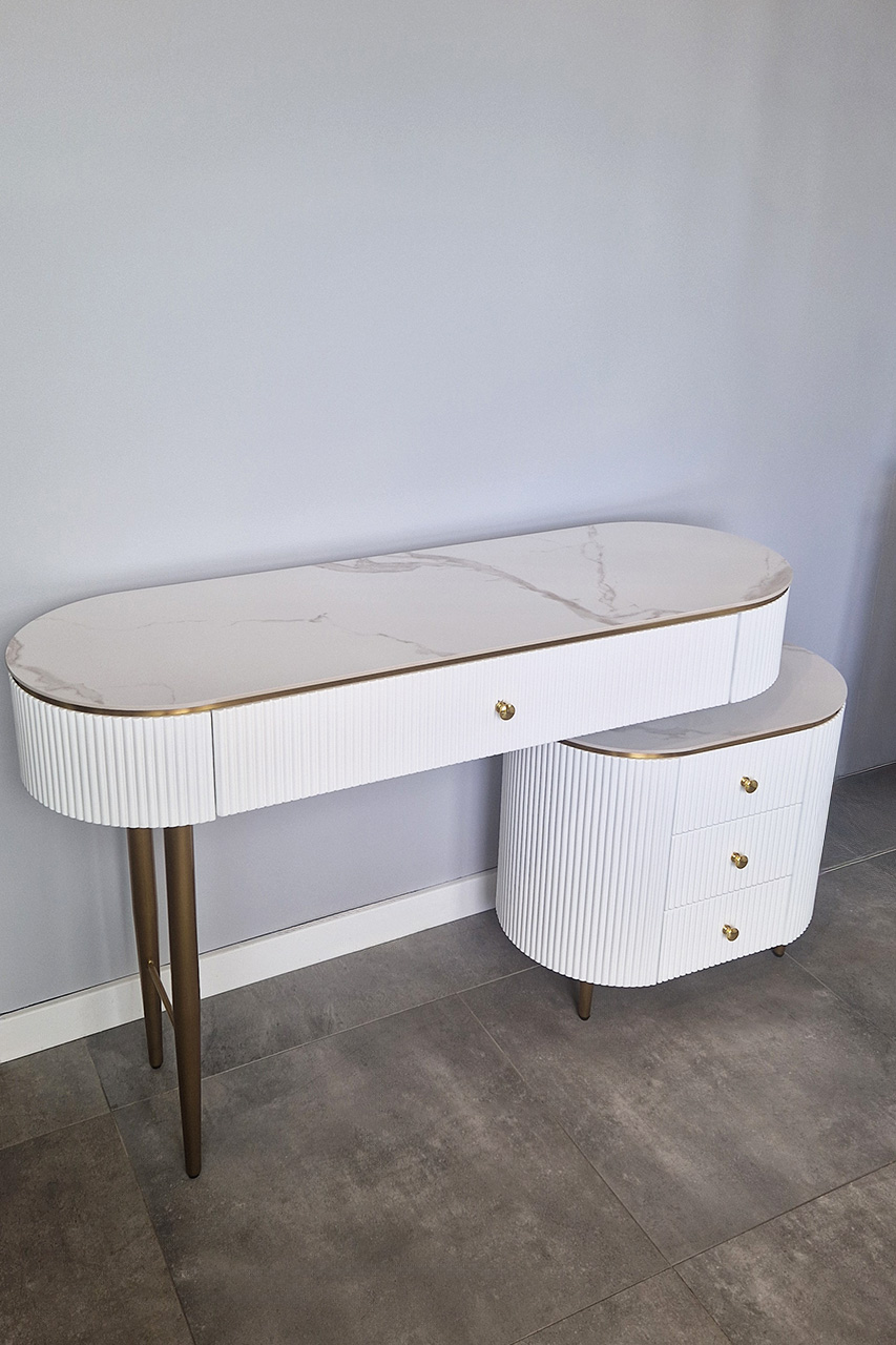 TOALETKA z boczną szafką, ryflowany, biały korpus, złote metalowe detale, blat ze spieku kaminnego, glamour, piękna