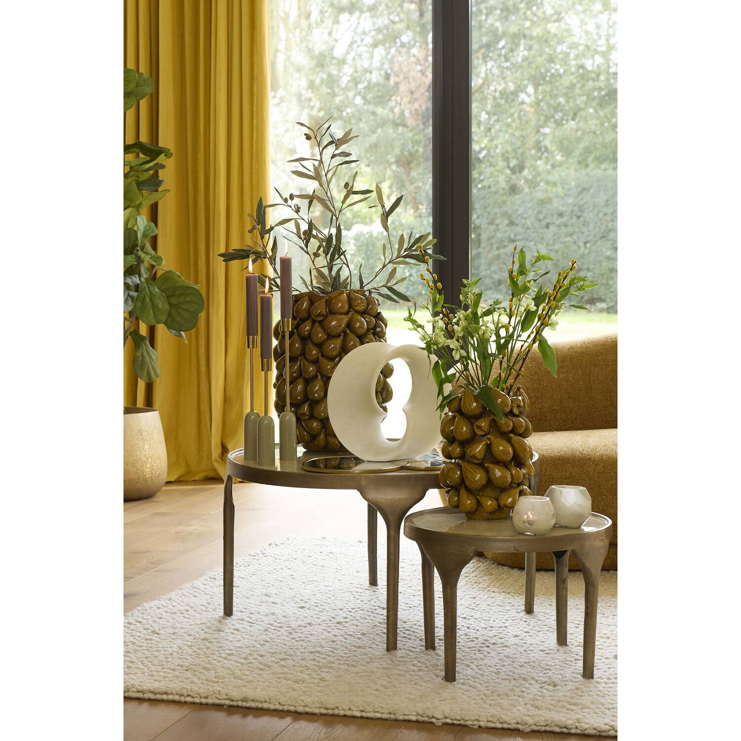 FIGURKA DEKORACYJNA Loren w kolorze organicznej bieli, designerski styl, piękna