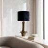LAMPA STOŁOWA z podstawą w kolorze antycznego brązu, czarny okrągły abażur, klasyczny styl LAMPA STOŁOWA z podstawą w kolorze antycznego brązu, czarny okrągły abażur, klasyczny styl
