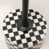 STOLIK POMOCNICZY Domero Chess okrągły, podstawa i blat w motywie czarno-białej szachownicy, czarny stelaż, nowoczesny styl, designerski