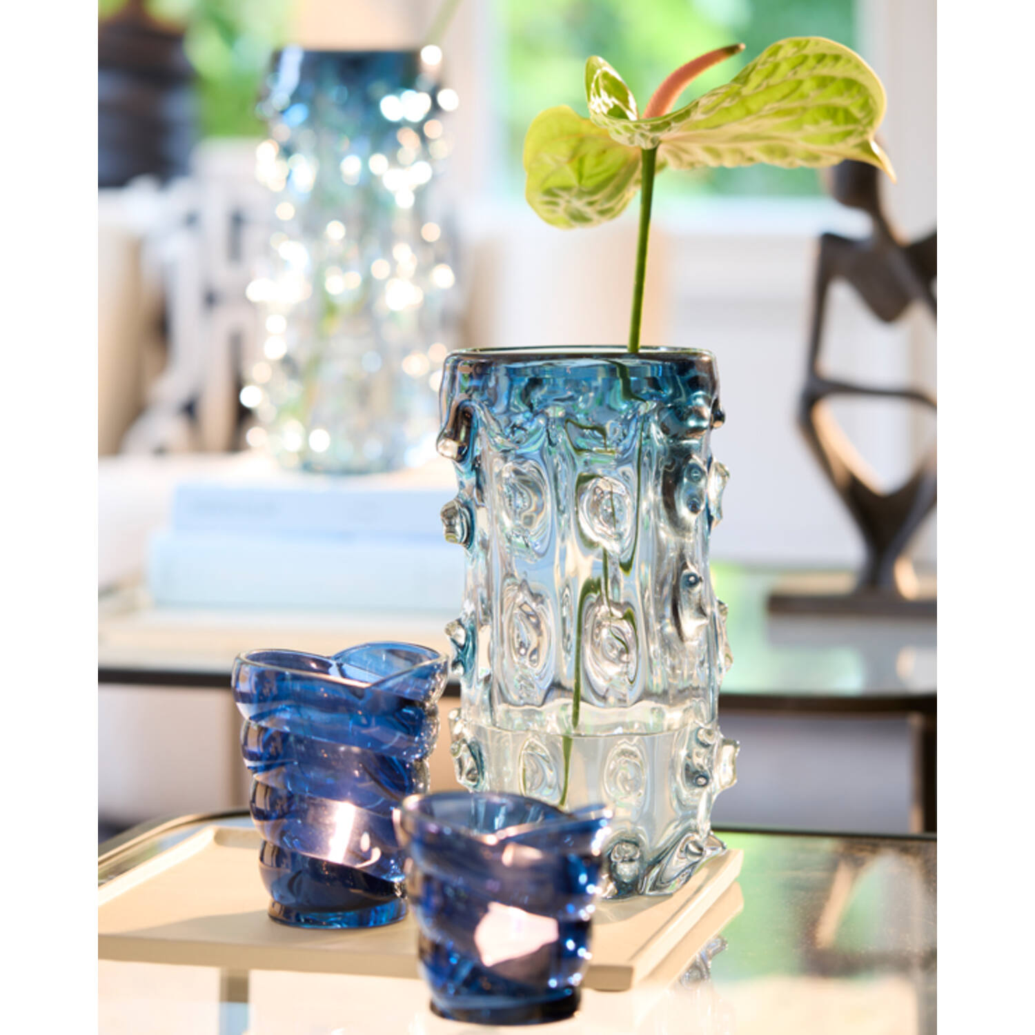 WAZON szklany, niebieskie transparentne wykończenie, okrągły, nowoczesny design, ekskluzywny