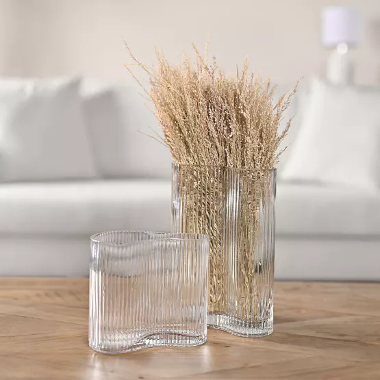 WAZON szklany, transparentny, prążkowana faktura, nieregularny kształt, designerski WAZON szklany, transparentny, prążkowana faktura, nieregularny kształt, designerski
