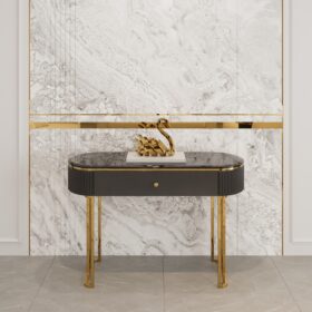 KONSOLA Anne Black na złotych, metalowych nogach, czarny ryflowany korpus i blat z konglomeratu marmurowego