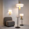 LAMPA STOŁOWA Impressive, złota podstawa w formie łańcuszków, biały materiałowy klosz, nowoczesny styl, do salonu