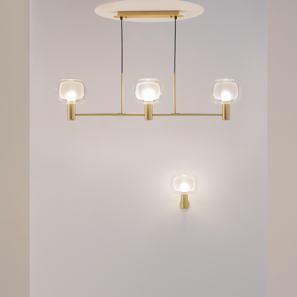 LAMPA WISZĄCA Vision złoty, aluminiowy stelaż, podwójny szklany klosz, matoeo-transparentny, włoski styl, do salonu LAMPA WISZĄCA Vision złoty, aluminiowy stelaż, podwójny szklany klosz, matoeo-transparentny, włoski styl, do salonu