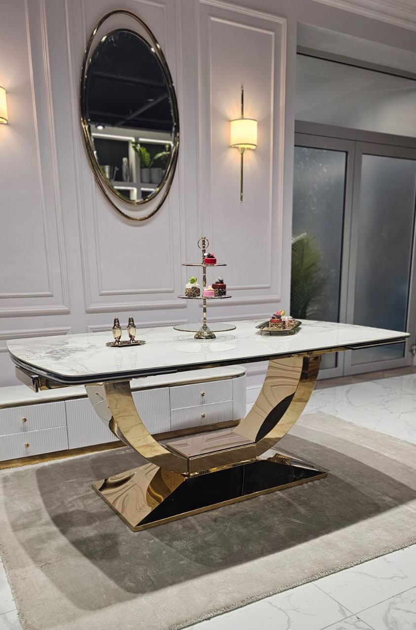 STÓŁ JADALNIANY ROZKŁADANY RING, prostokątny blat z konglomeratu marmurowego, złota podstawa o geometrycznej formie, nowoczesny glamour, wyjątkowy STÓŁ JADALNIANY ROZKŁADANY RING, prostokątny blat z konglomeratu marmurowego, złota podstawa o geometrycznej formie, nowoczesny glamour, wyjątkowy