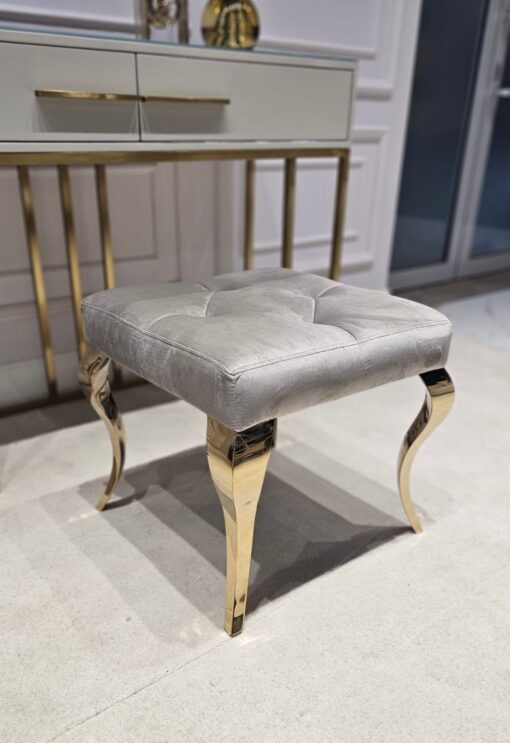 TABORET Lyon tapicerowany, pikowany, złote nogi, stal nierdzewna, glamour kaszmir 1