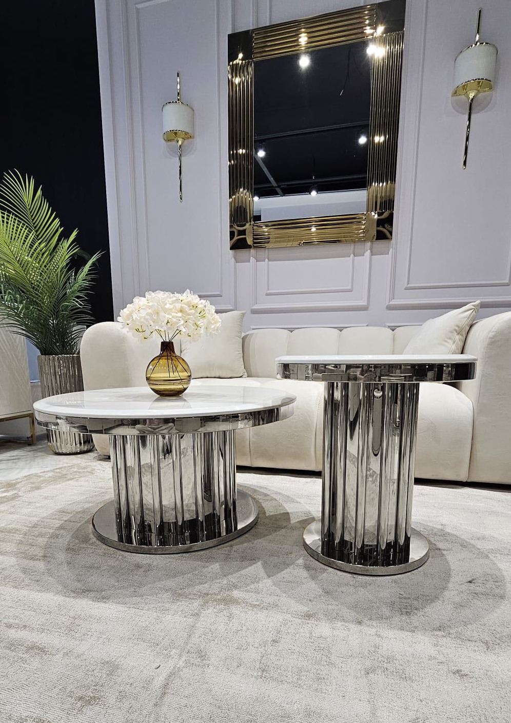 ZESTAW STOLIKÓW Riviera 2w1 srebrna, designerska podstawa, biały blat z konglomeratu, nowoczesny styl