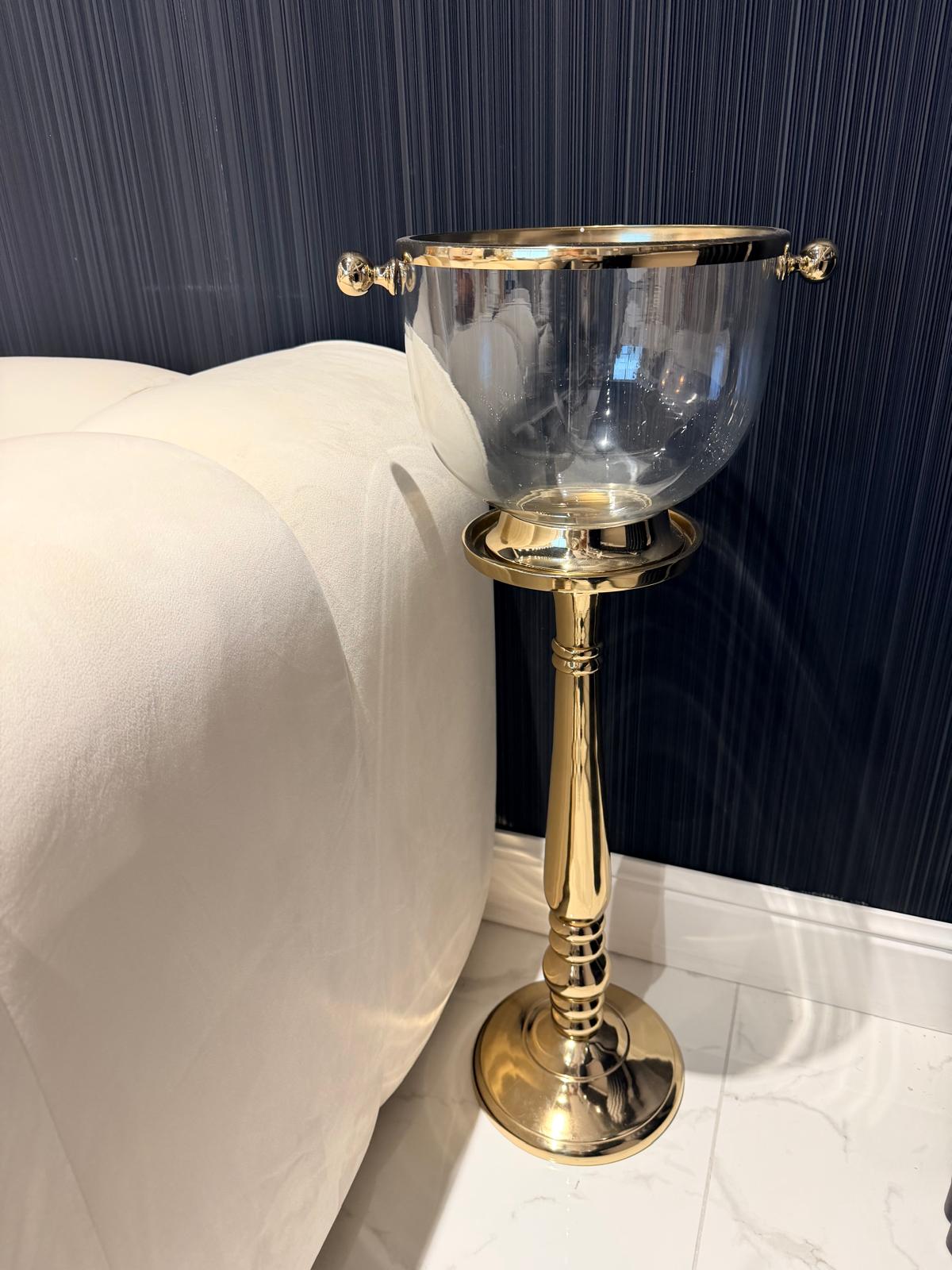 COOLER szklany ze złotymi, metalowymi detalami, wysoki, klasyczny styl