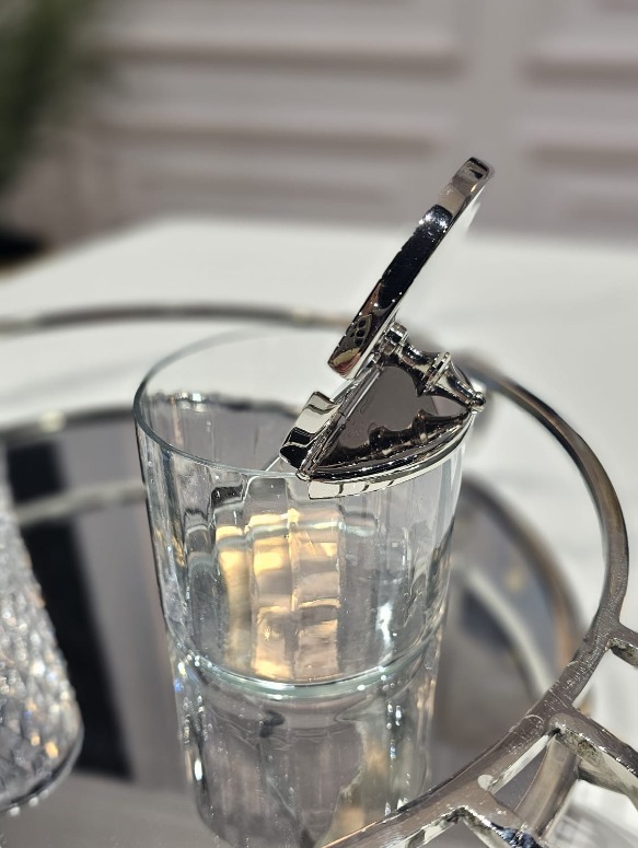 CUKIERNICZKA srebrna, z łyżeczką, klasyczny styl, ekskluzywna CUKIERNICZKA srebrna, z łyżeczką, klasyczny styl, ekskluzywna