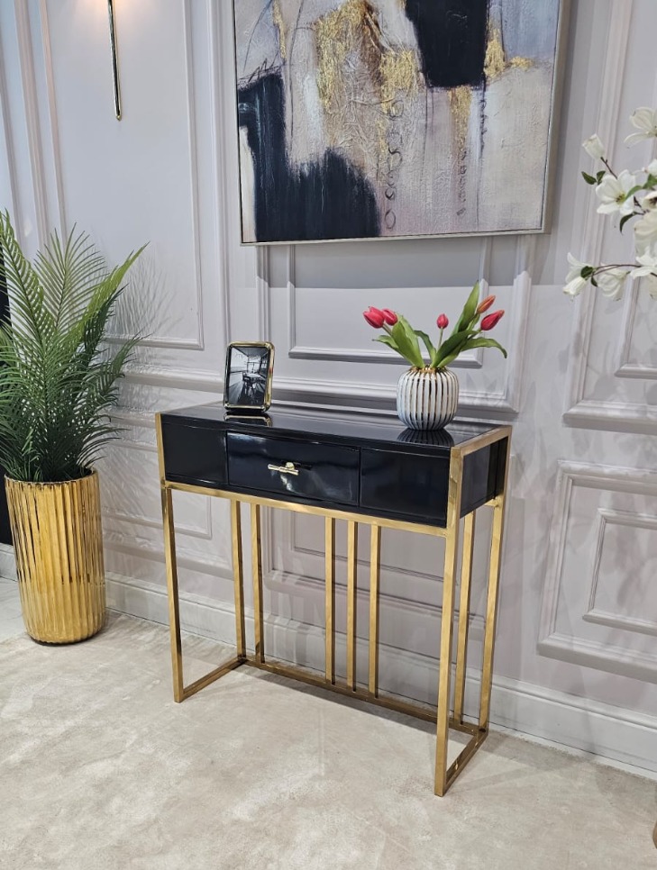 KONSOLA LOUVRE z jedną szufladą, złoty stelaż, czarny korpus w wysokim połysku, styl glamour - 80 cm, piękna
