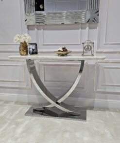 KONSOLA Nexus na srebrnym stelażu w kształcie X, prostokątny, czarny blat z konglomeratu marmurowego, nowoczesny glamour, piękna