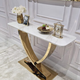 KONSOLA na złotym stelażu w kształcie X, prostokątny, biały blat z konglomeratu marmurowego, nowoczesny glamour