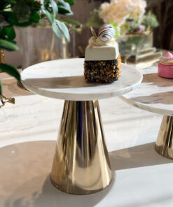 PATERA wysoka złota noga, taca z białego marmuru, nowoczesny design