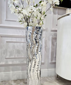 WAZON, srebrny, metalowy, nieregularny kształt, ponadczasowy design