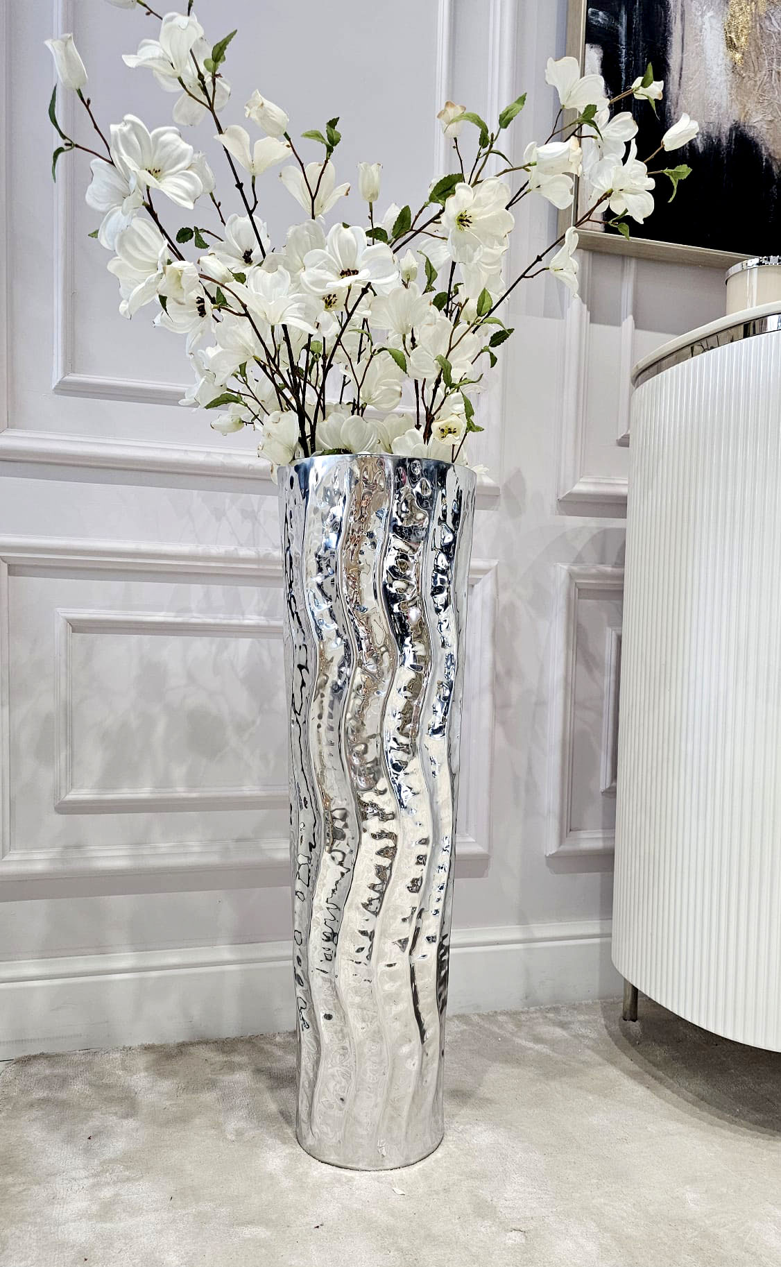 WAZON, srebrny, metalowy, nieregularny kształt, ponadczasowy design