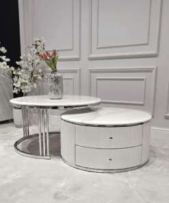 ZESTAW STOLIKÓW KAWOWYCH Anne 2w1, blat z konglomeratu marmurowego, srebrny stelaż, ryflowany korpus z szufladami