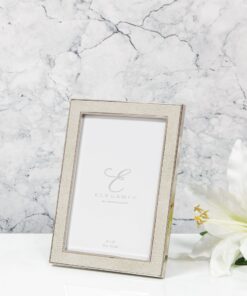 RAMKA NA ZDJĘCIE w kremowej obwódce imitującej skórę, wyjątkowa faktura, nowoczesny styl 4x6