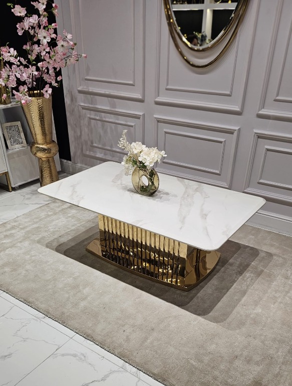 STOLIK KAWOWY Harmony na złotej podstawie, blat z konglomeratu marmurowego, nowoczesny styl, wyjątkowy