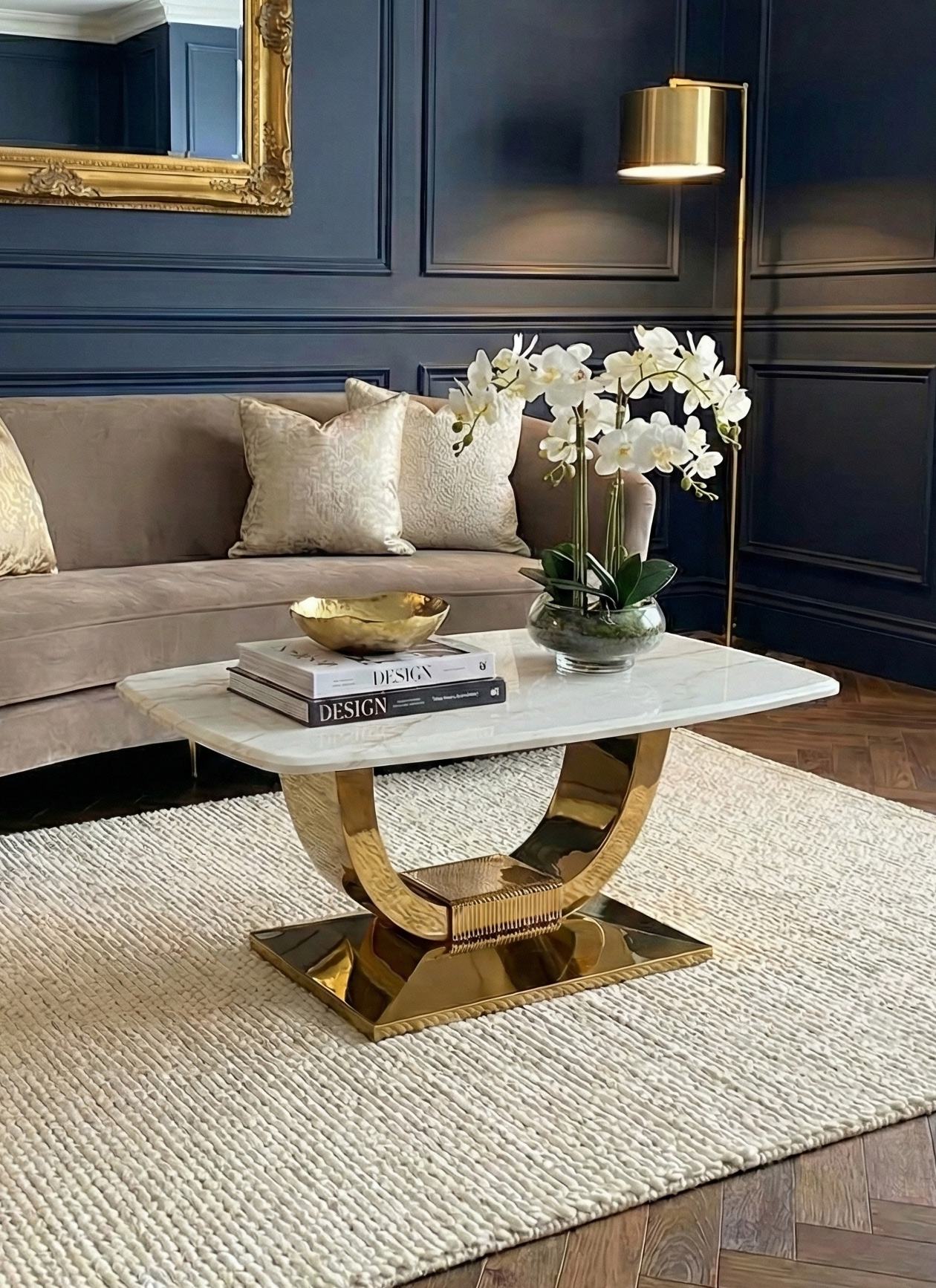 STOLIK KAWOWY na złotej błyszczącej podstawie, prostokątny blat z konglomeratu marmurowego, nowoczesny glamour - 100 cm