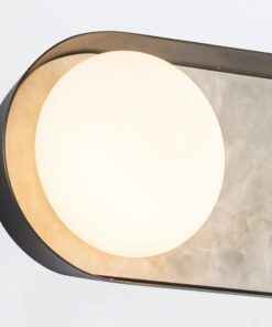 KINKIET Alonso z 3 źródłami światła, podłużny, mleczne klosze, centralny panel z alabastru, metalowa ramka w miejskim brązie, piękny