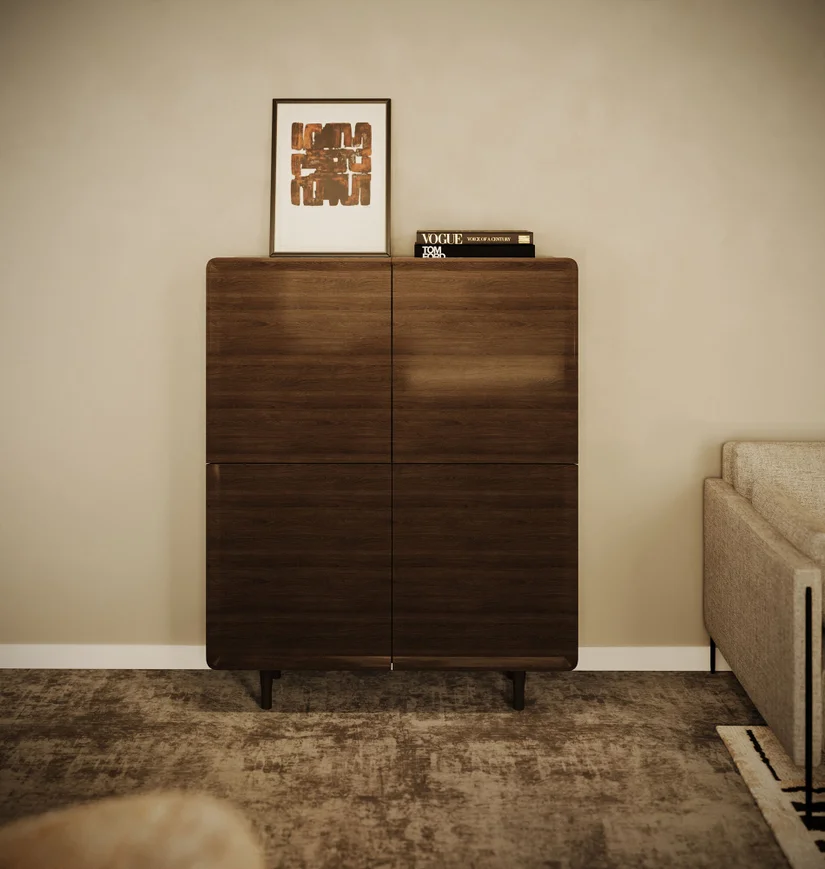 KOMODA Divine wysoka, 4-drzwiowa, szklane półki wewnątrz, ciemno brązowa kolorystyka, nowoczesny styl, piękna