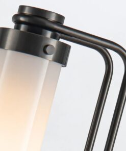 LAMPA STOŁOWA Wynwood z jednym źródłem światła, metalowa podstawa w kolorze miejskiego brązu, mleczny, podłużny klosz, piękna