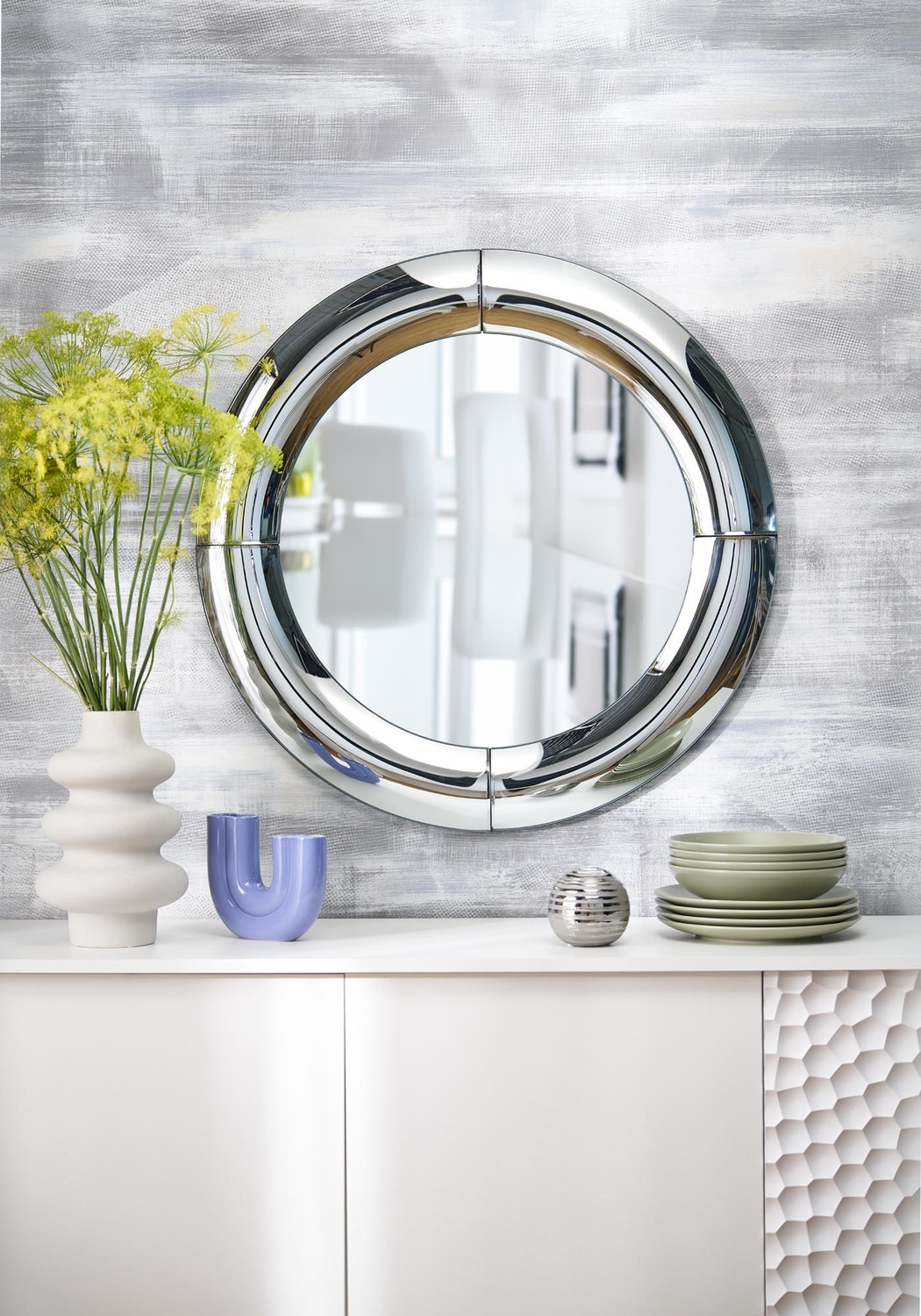 LUSTRO ŚCIENNE Moon okrągłe, srebrna rama o obłych kształtach kształtach, nowoczesny styl LUSTRO ŚCIENNE Moon okrągłe, srebrna rama o obłych kształtach kształtach, nowoczesny styl