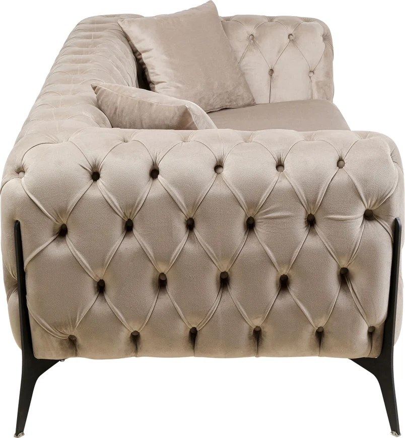 SOFA 2-osobowa welurowa tapicerka w kolorze taupe, czarne stalowe nogi, eleganckie pikowania, klasyczny styl, ekskluzywna